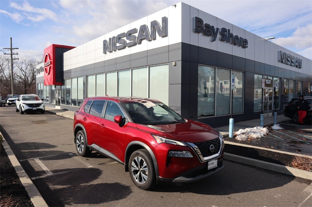 2022 Nissan Rogue SV's photo