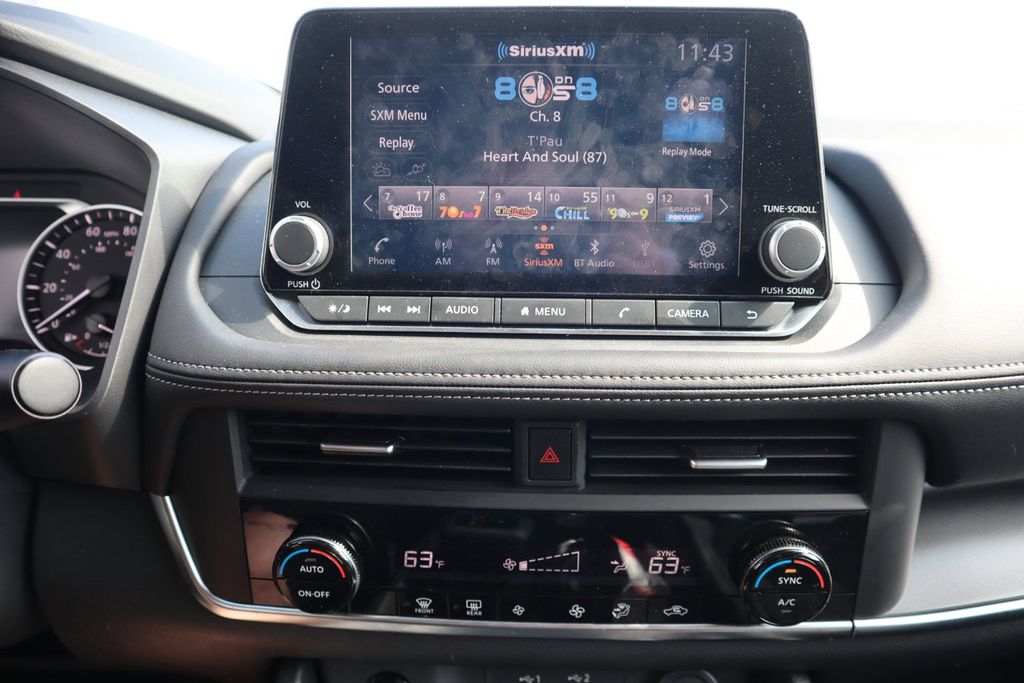 2025 Nissan Rogue SV - Photo 24