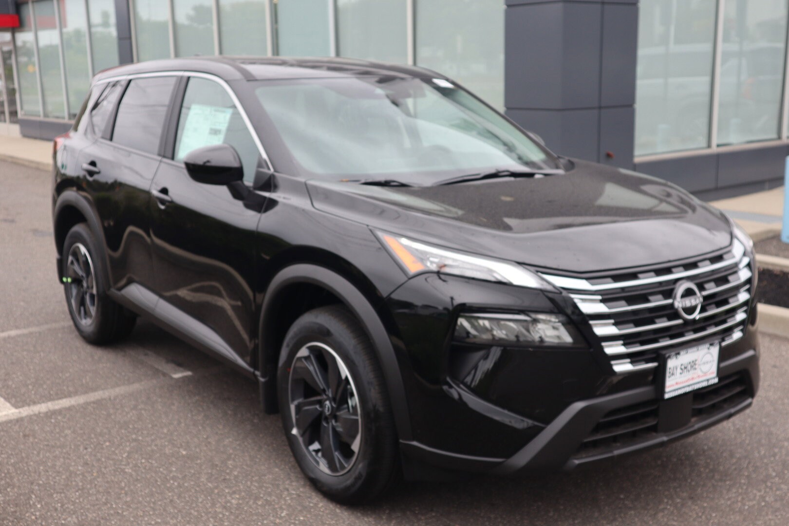 2026 Nissan Rogue SV photo 2