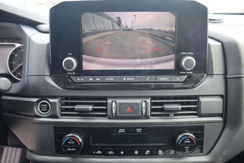 2024 Nissan Pathfinder S - Photo 25