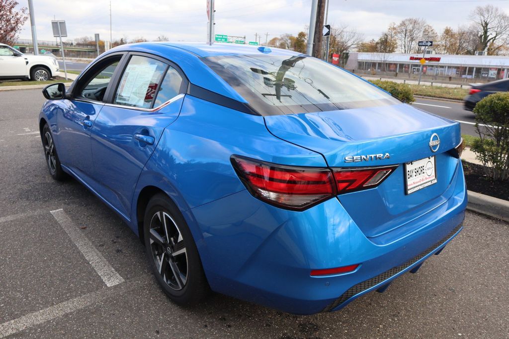 2025 Nissan Sentra SV - Photo 8