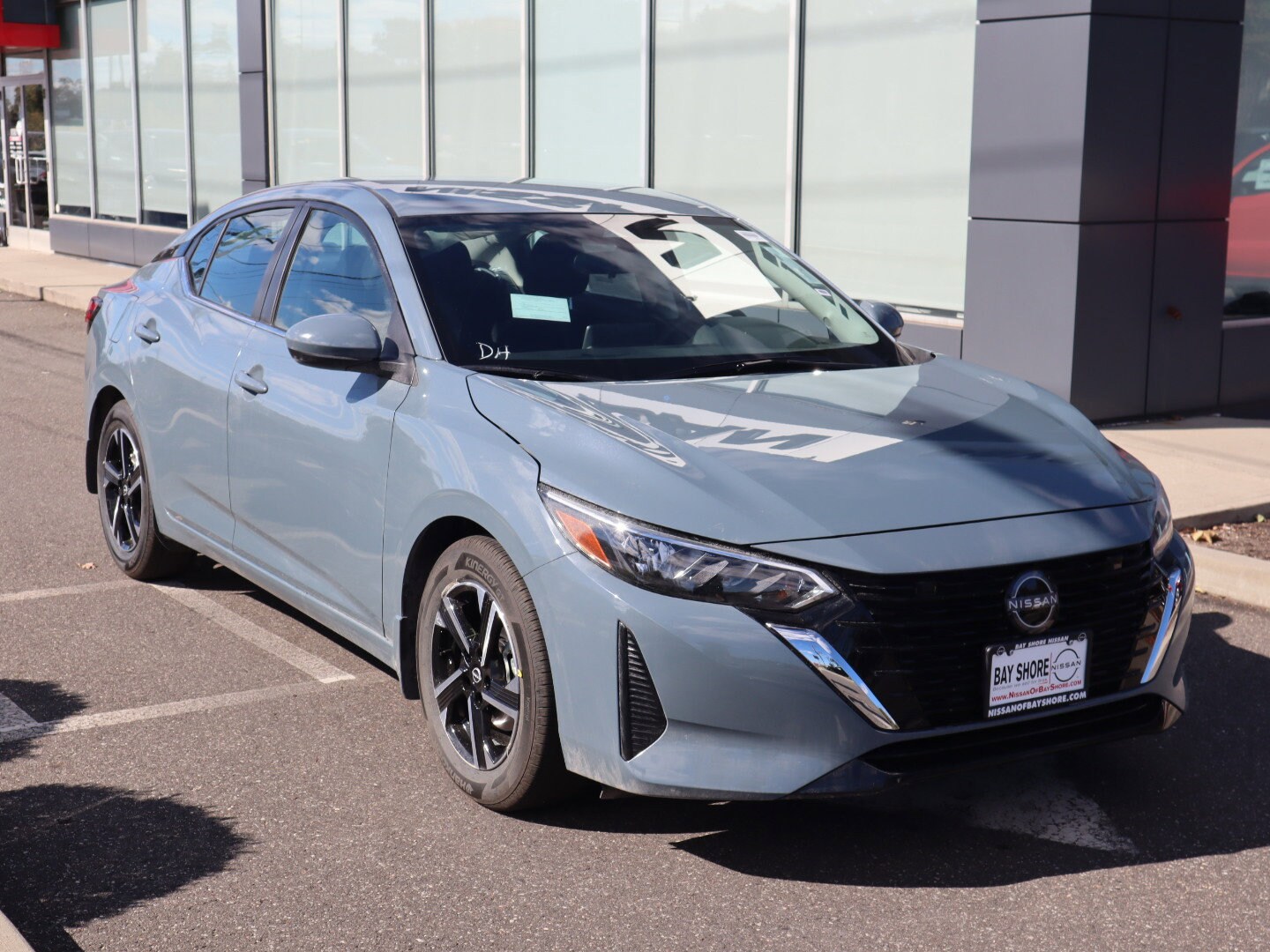 2025 Nissan Sentra SV photo 2