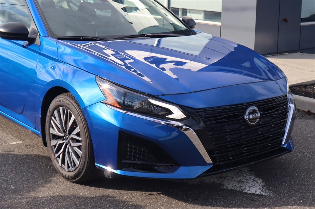 Certified 2025 Nissan Altima SV Sedan