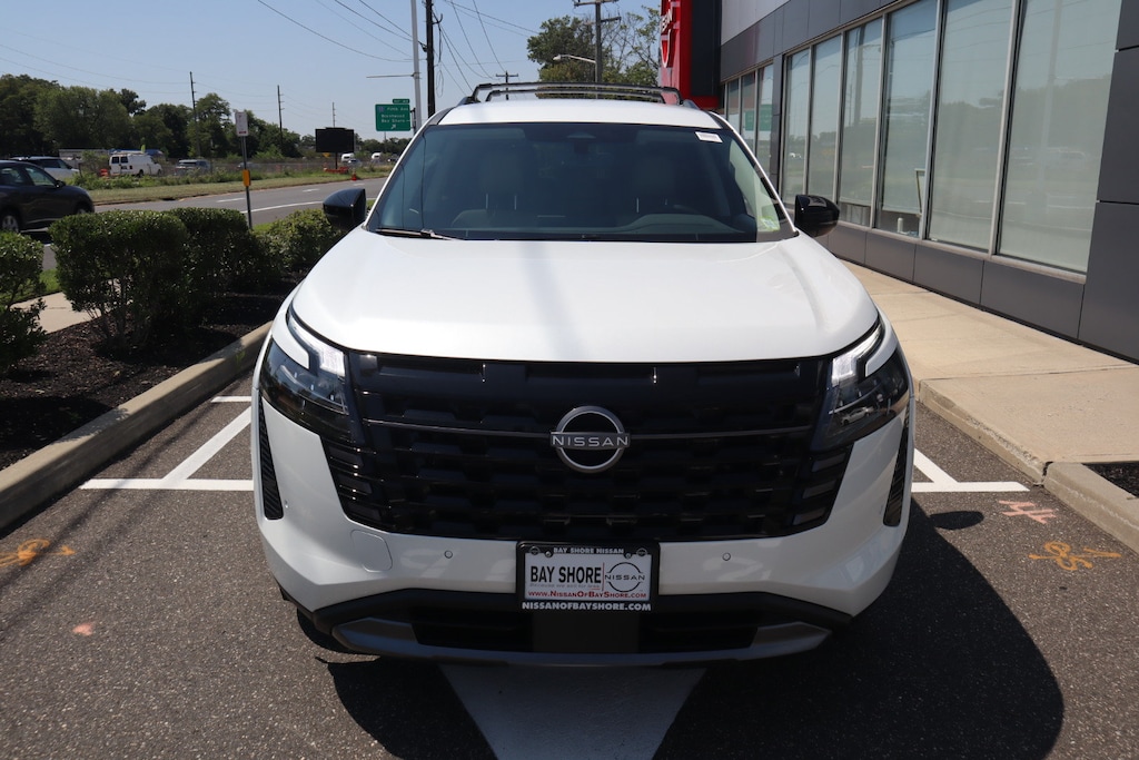 New 2026 Nissan Pathfinder SL SUV