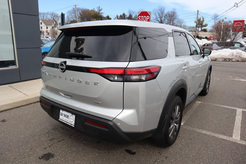 2024 Nissan Pathfinder S - Photo 6