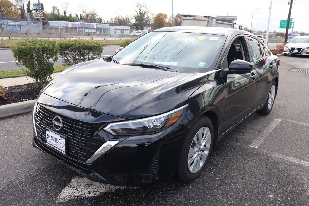 2025 Nissan Sentra S - Photo 9