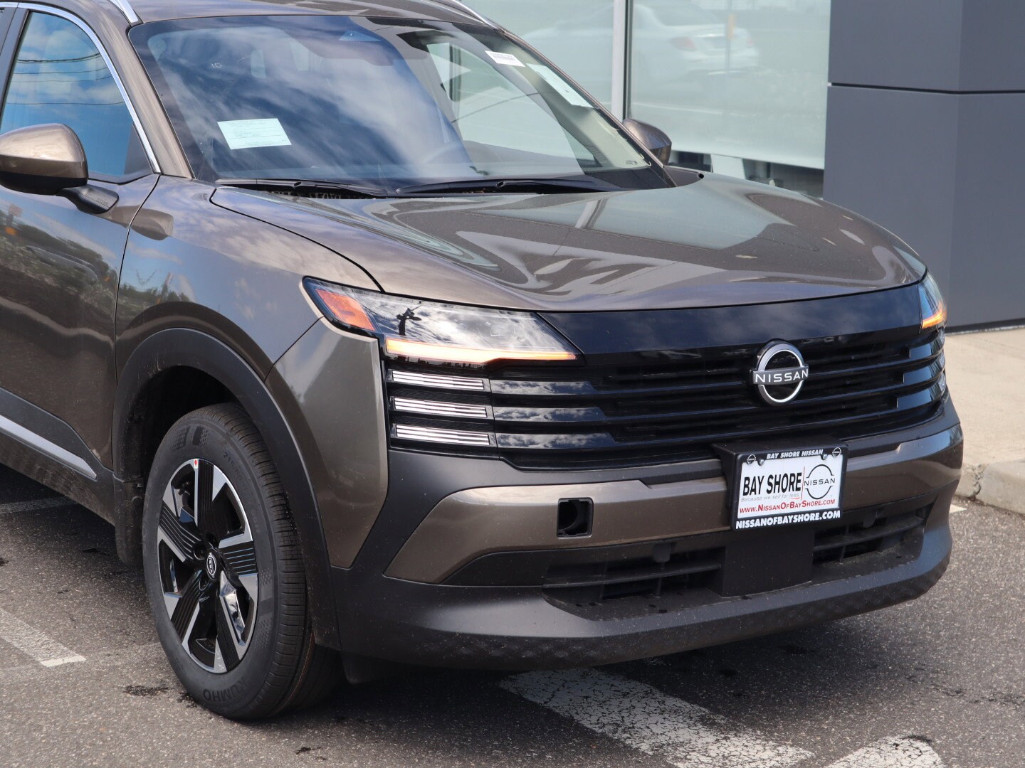 2025 Nissan Kicks SV photo 2
