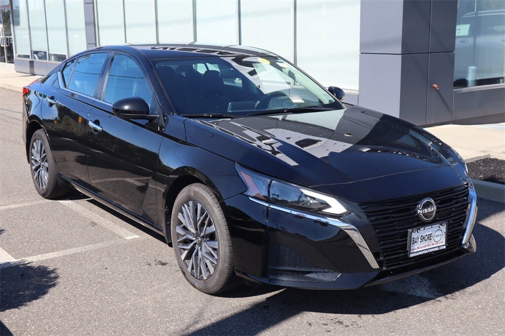 2023 Nissan Altima 2.5 SV photo 2