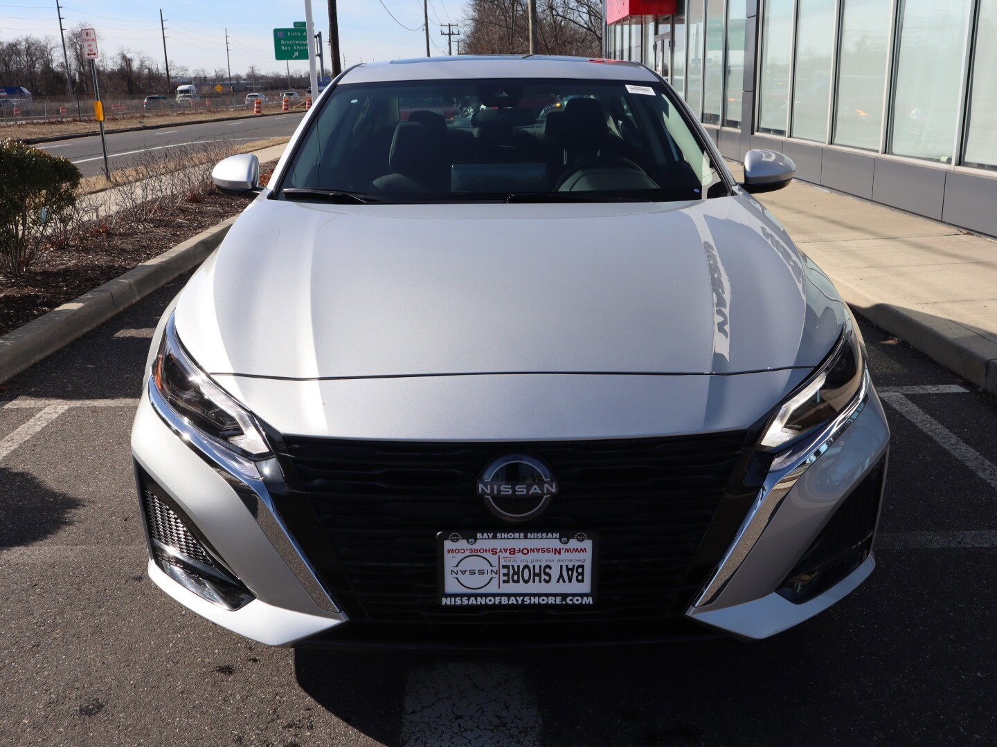 2025 Nissan Altima SV photo 2