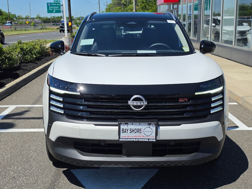 New 2026 Nissan Kicks SR SUV