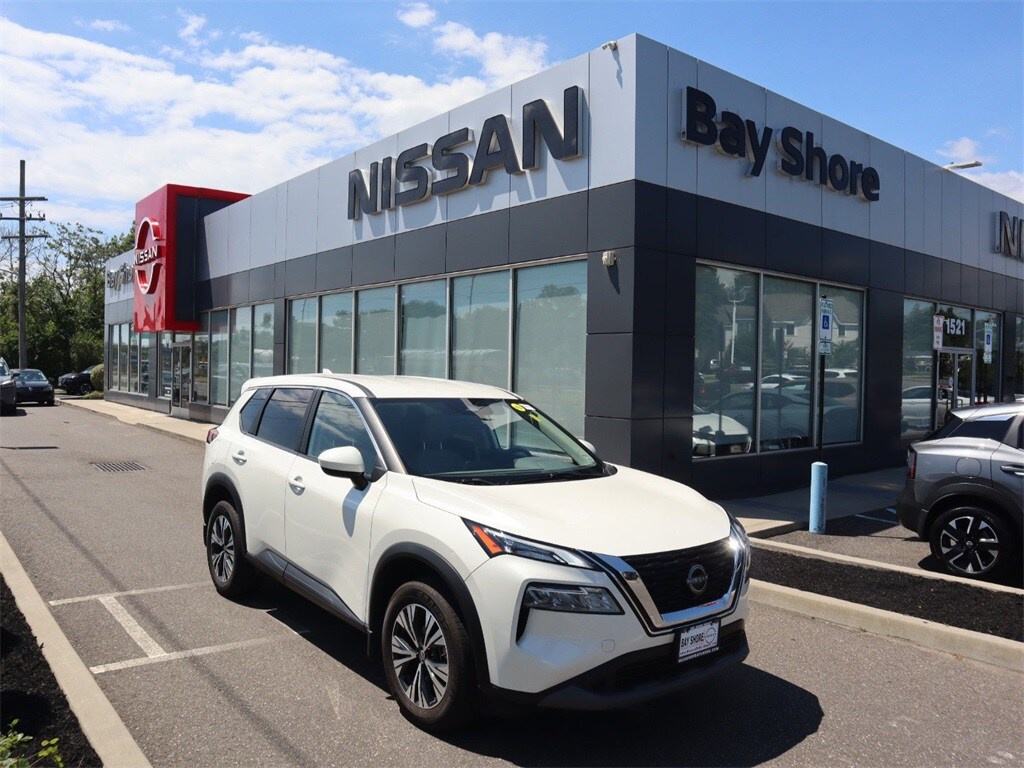 2023 Nissan Rogue SV photo 2