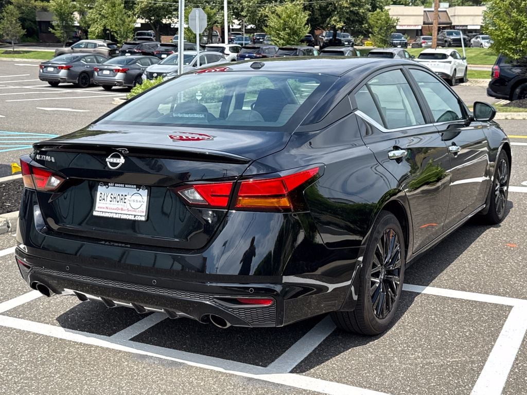 2025 Nissan Altima SV - Photo 4