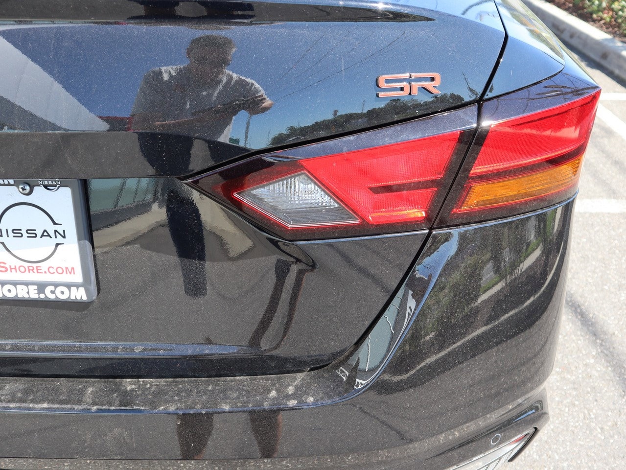 2025 Nissan Altima SR - Photo 11