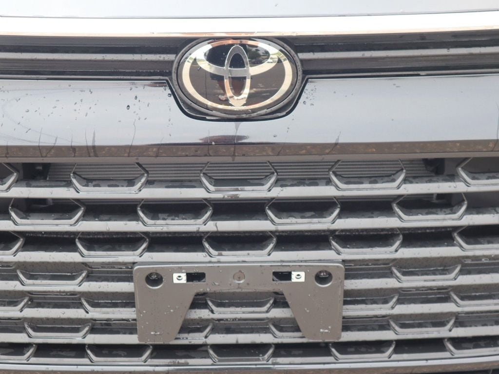 2025 Toyota Grand Highlander LE - Photo 39