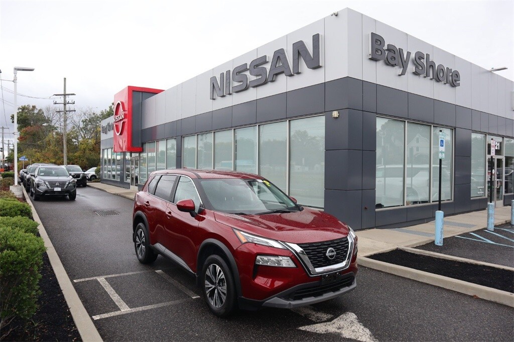 2023 Nissan Rogue SV photo 2