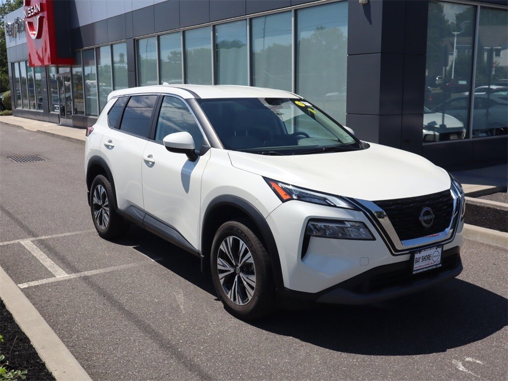 2023 Nissan Rogue SV photo 3
