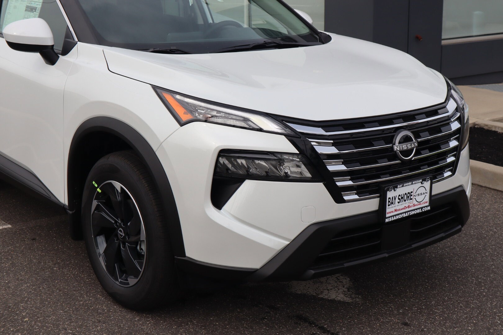 2026 Nissan Rogue SV photo 4