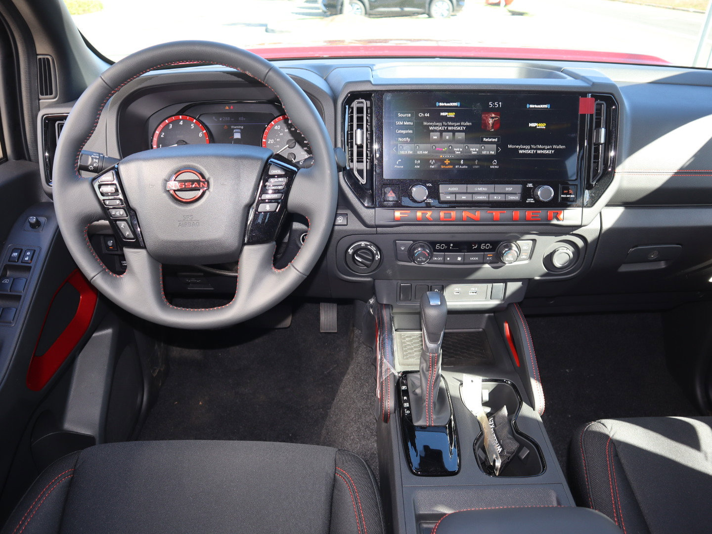2025 Nissan Frontier PRO-4X - Photo 18