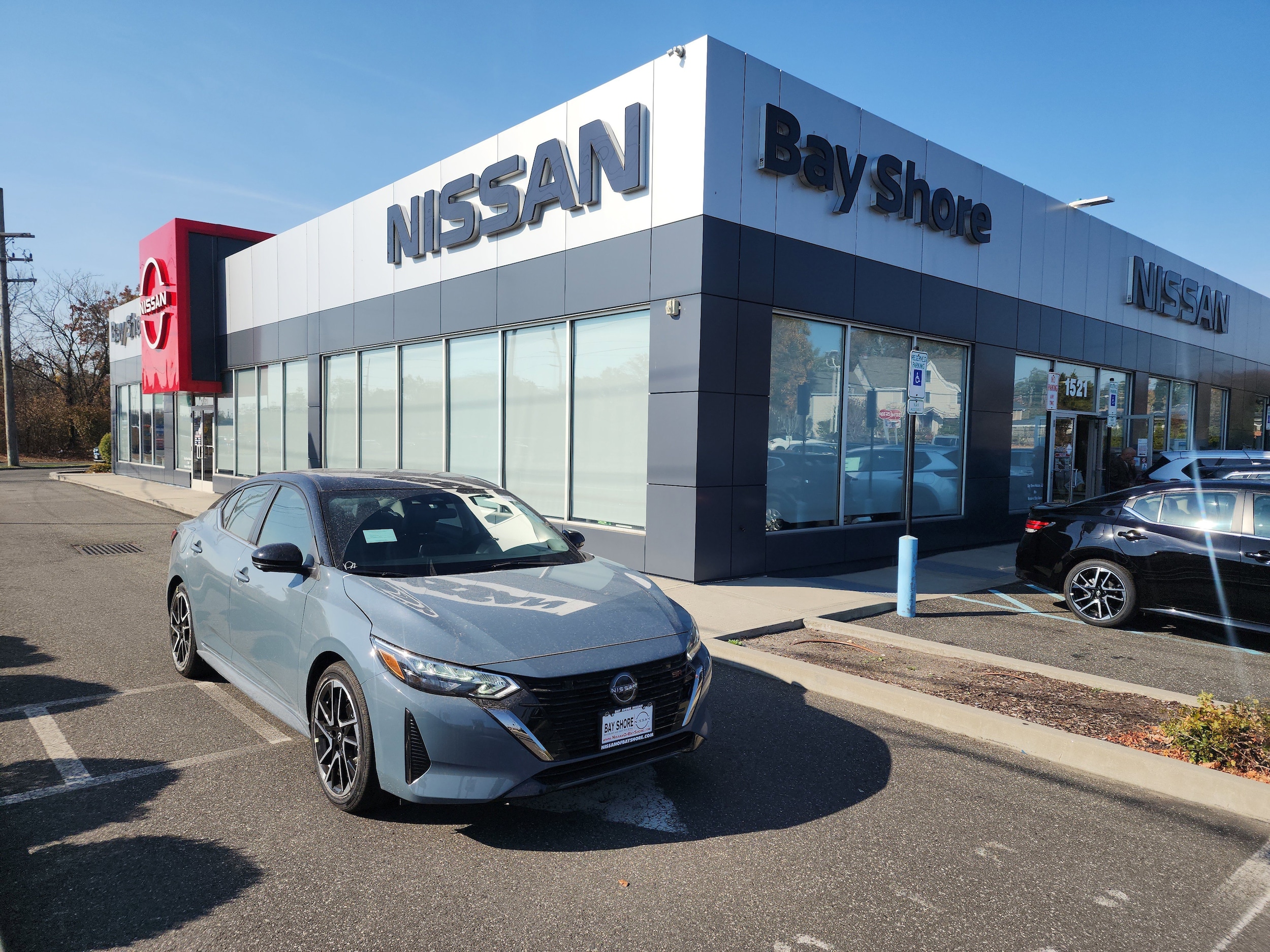 2025 Nissan Sentra SR's photo