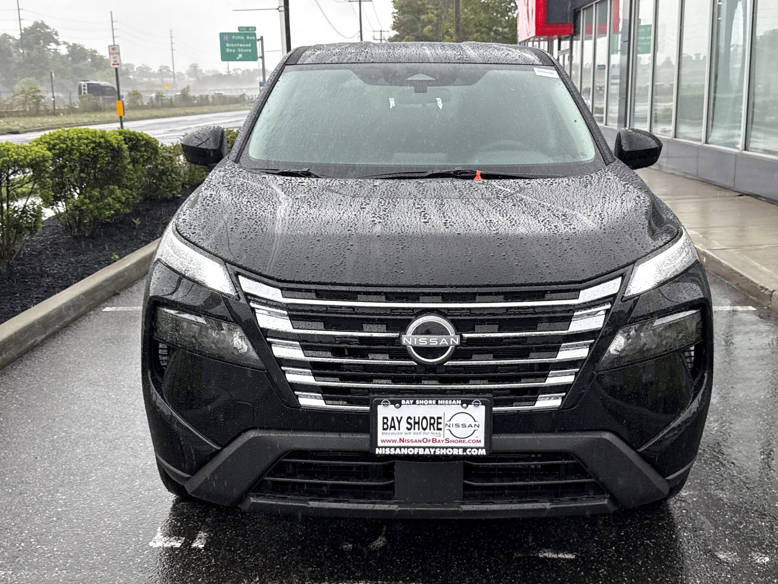 2026 Nissan Rogue SV photo 3