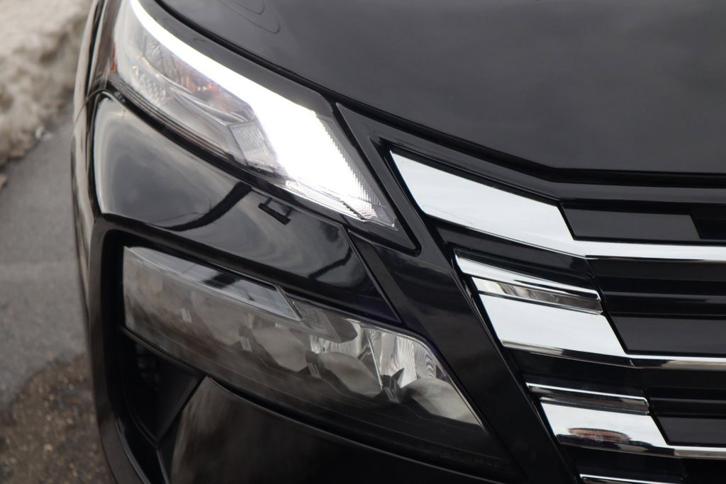 2025 Nissan Rogue SV - Photo 9