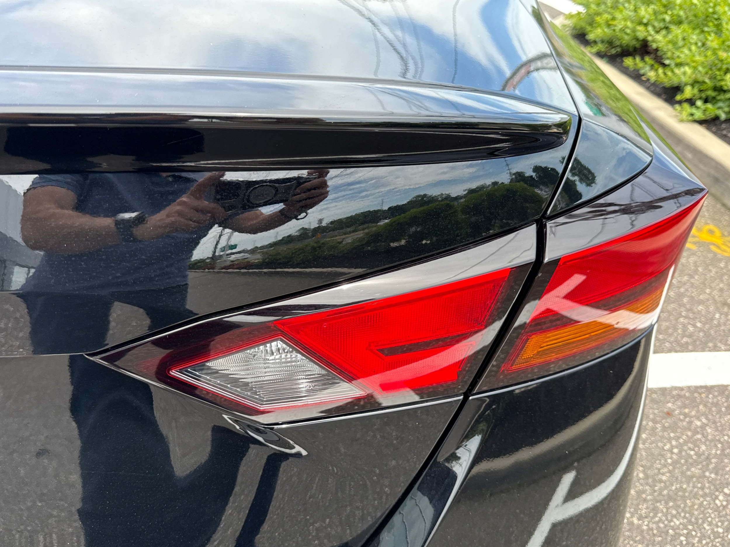 2025 Nissan Altima SV - Photo 35