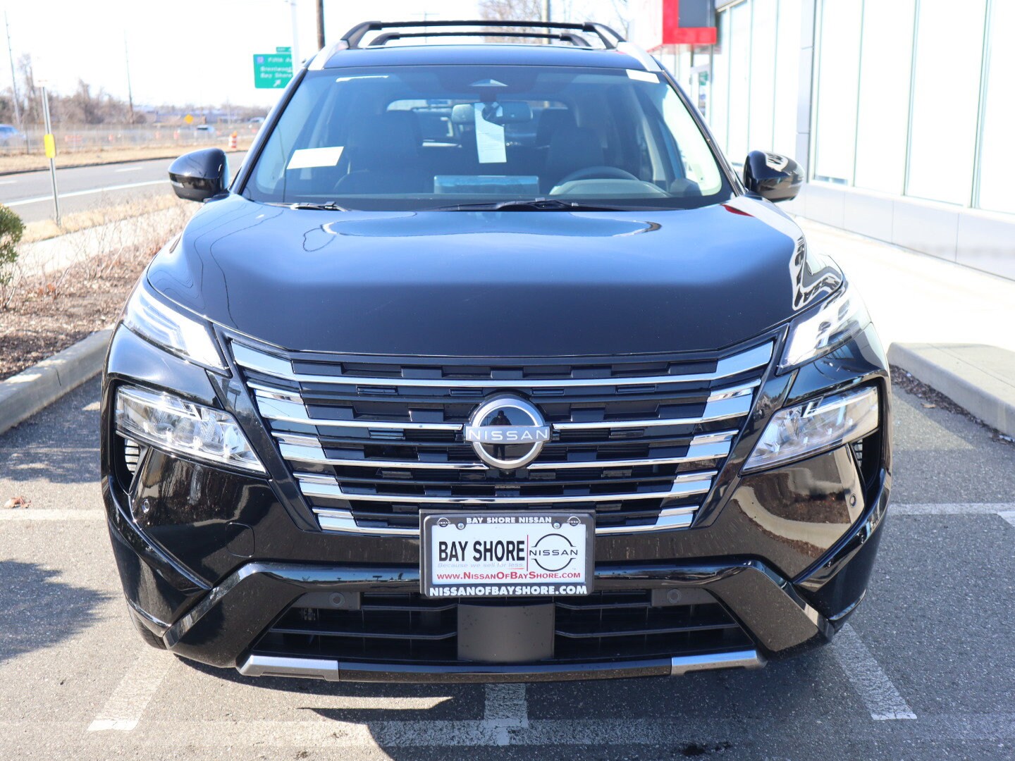 2025 Nissan Rogue Platinum photo 4
