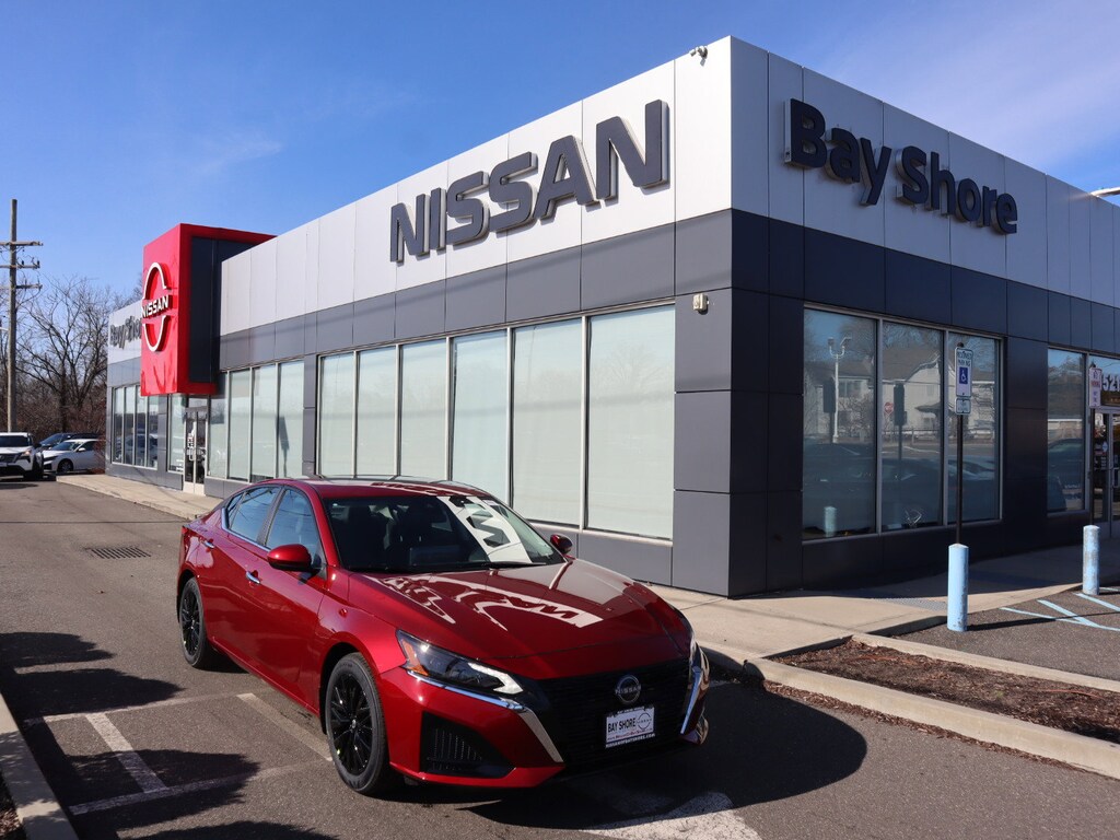 New 2025 Nissan Altima SV Sedan