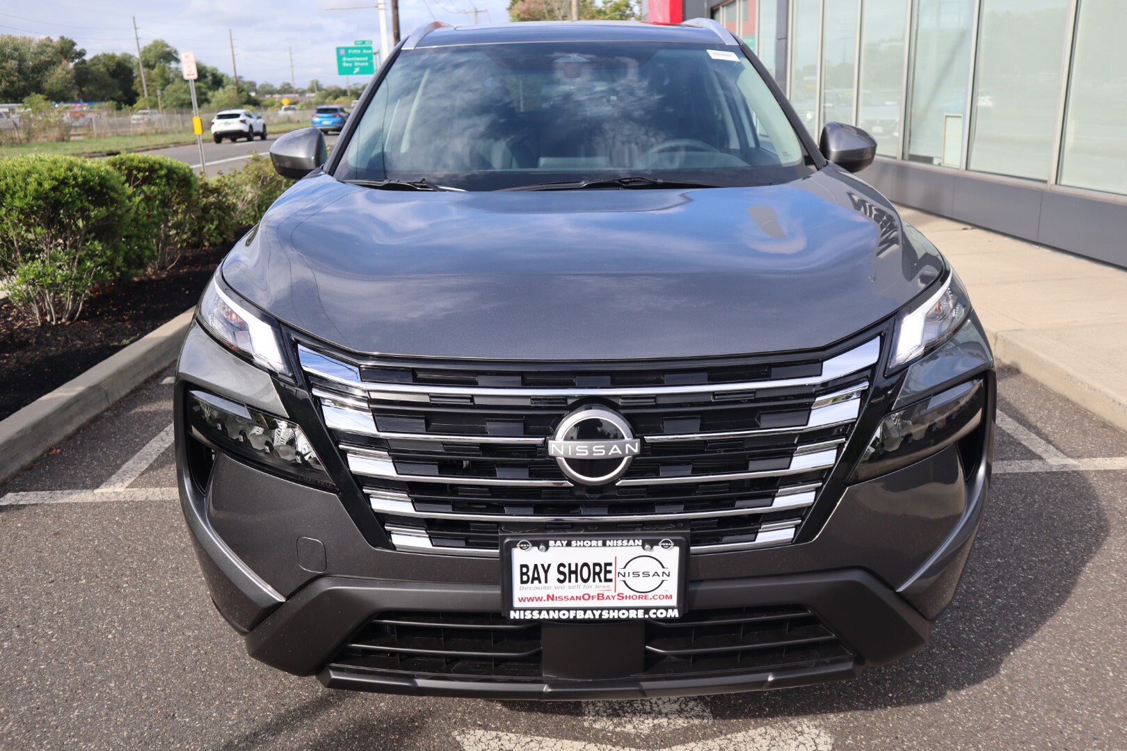 2026 Nissan Rogue SV photo 2