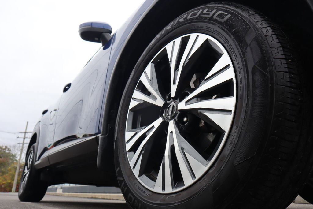 2023 Nissan Rogue SV - Photo 10