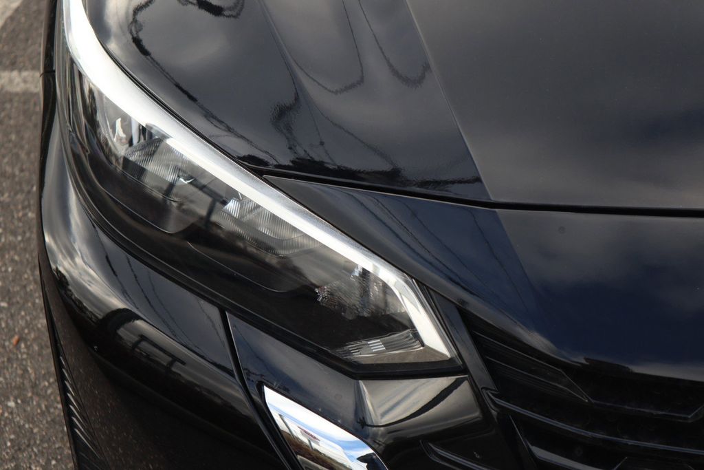 2025 Nissan Sentra S - Photo 12