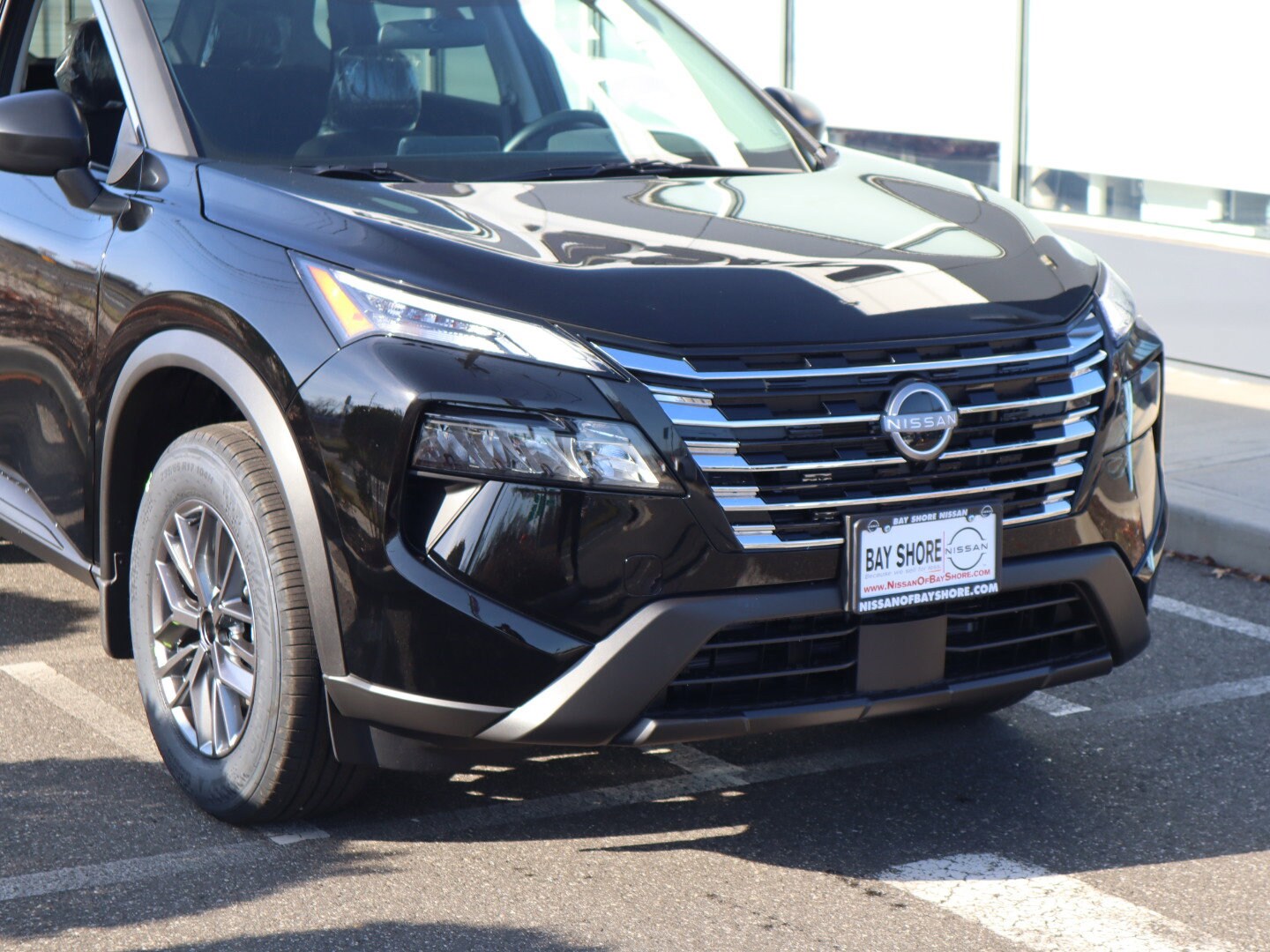 2025 Nissan Rogue S photo 3