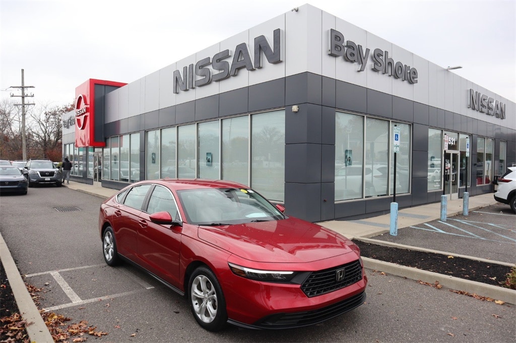 2024 Honda Accord LX's photo