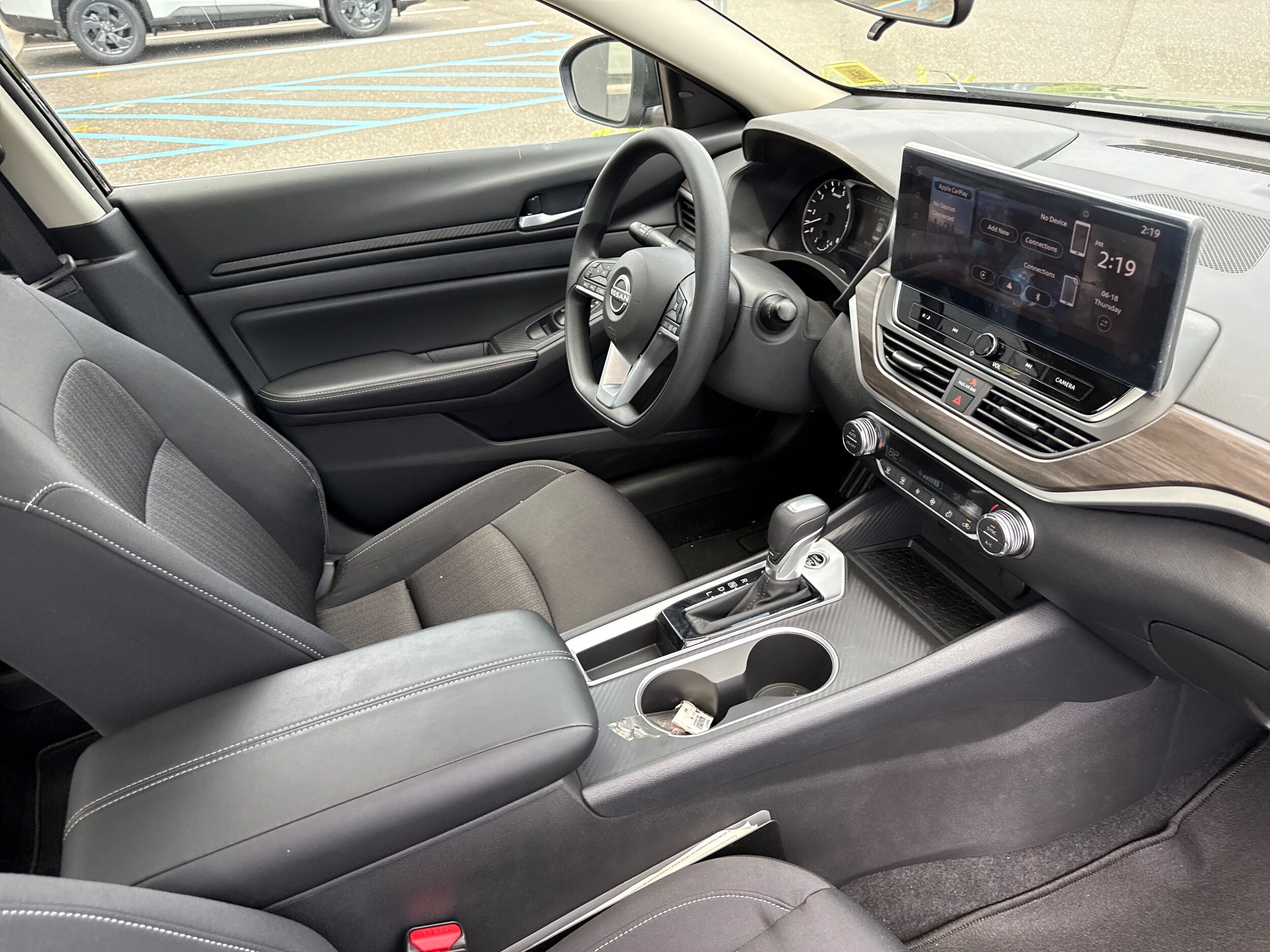 2025 Nissan Altima SV - Photo 28