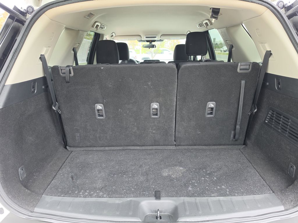 2024 Nissan Pathfinder S - Photo 32