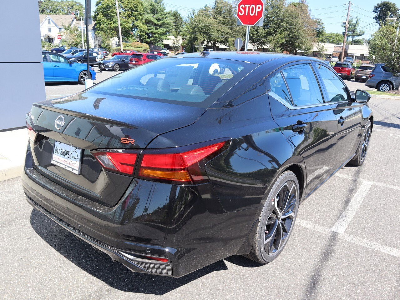 2025 Nissan Altima SR photo 3