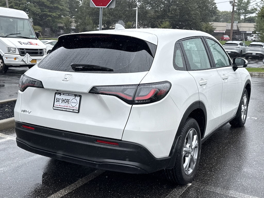 Used 2025 Honda HR-V LX SUV