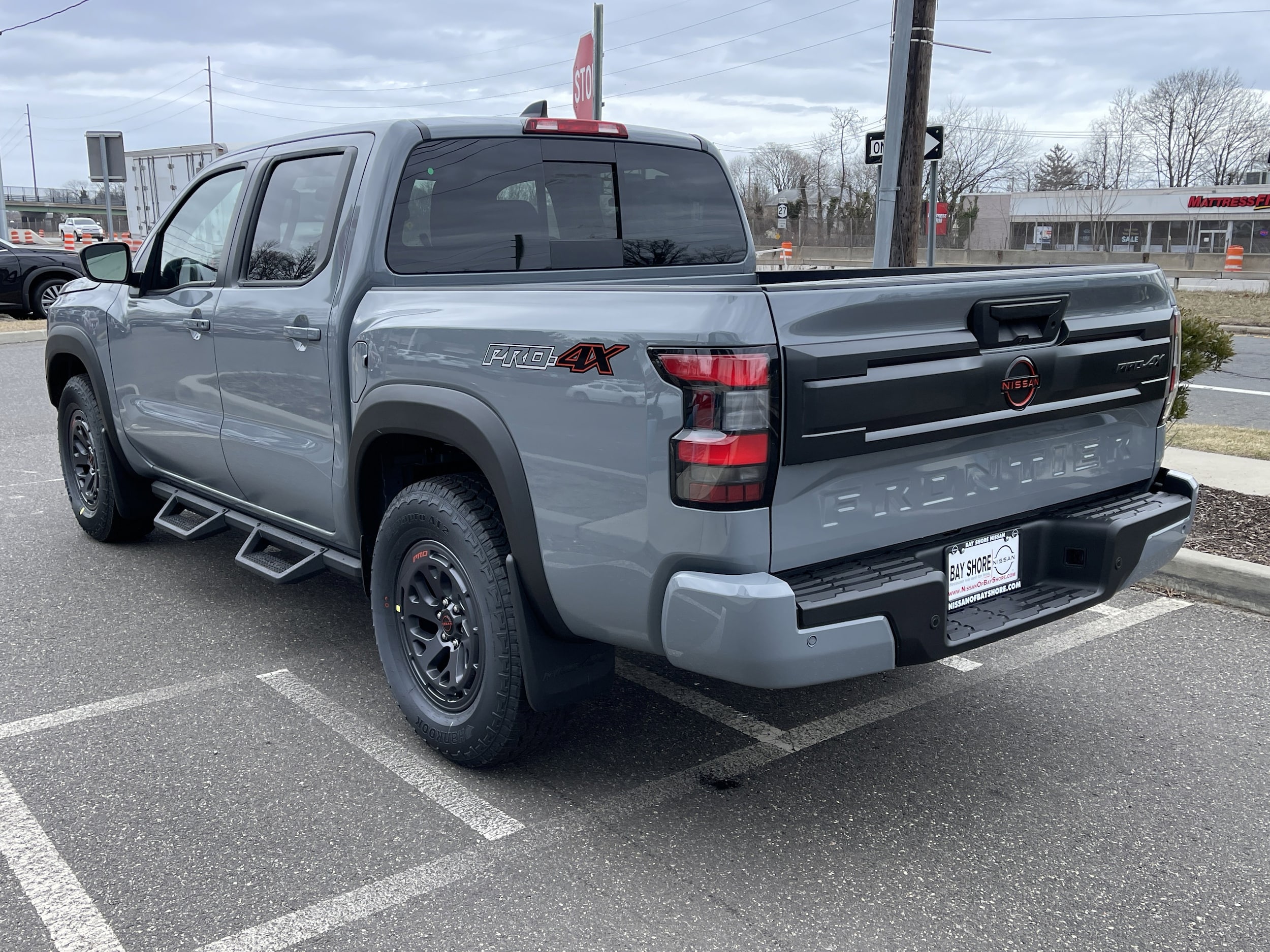 2025 Nissan Frontier PRO-4X - Photo 6