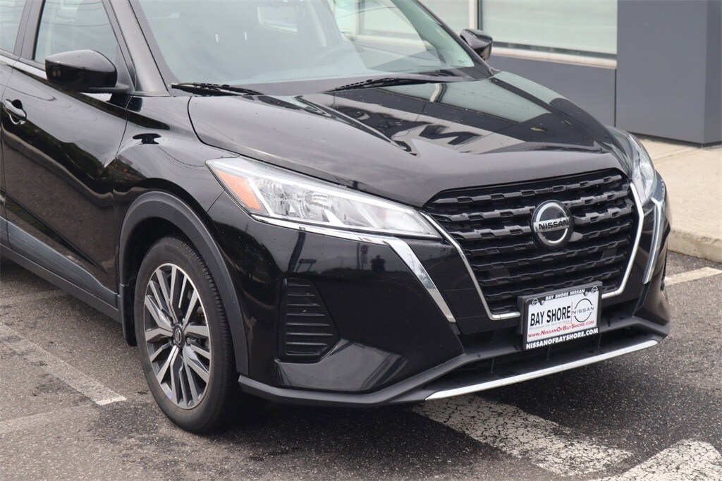 2021 Nissan Kicks SV photo 2