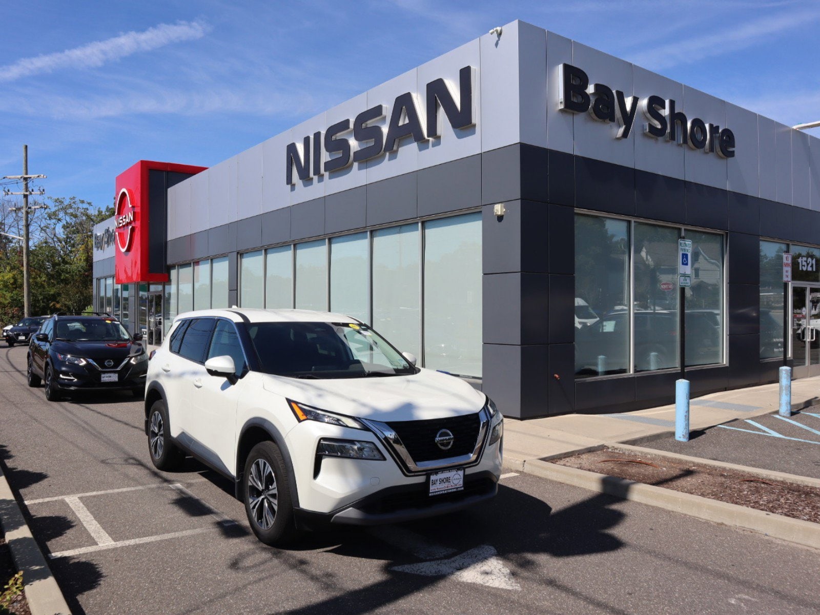 Certified 2021 Nissan Rogue SV with VIN 5N1AT3BB8MC802646 for sale in Bay Shore, NY