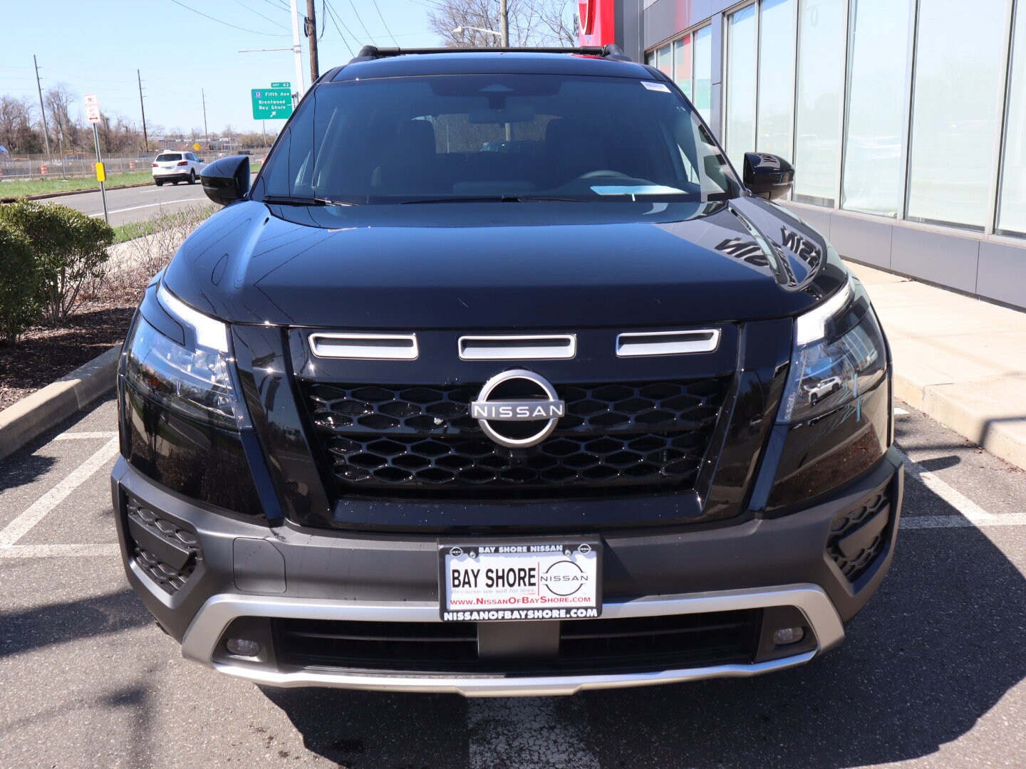 2025 Nissan Pathfinder Rock Creek photo 3