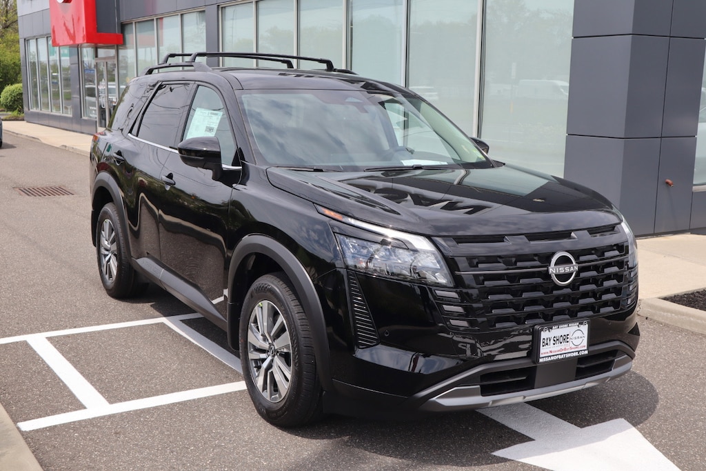 New 2026 Nissan Pathfinder SL SUV