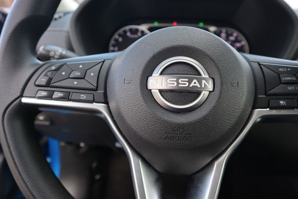 2025 Nissan Sentra SV - Photo 18