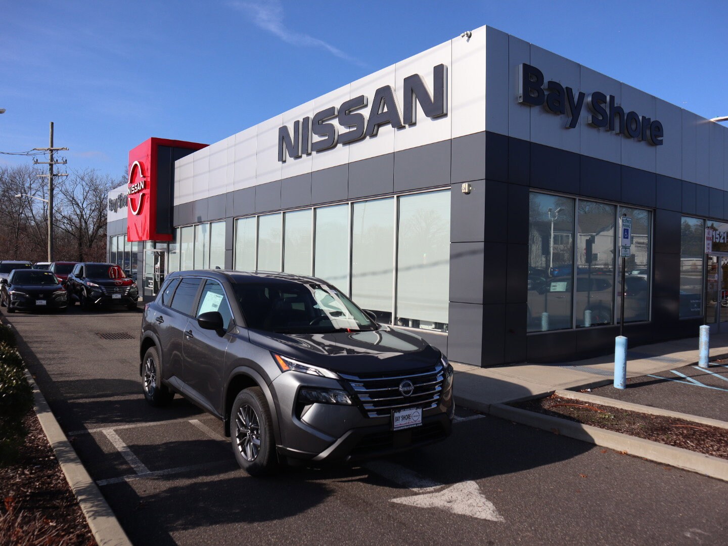 2025 Nissan Rogue S photo 2