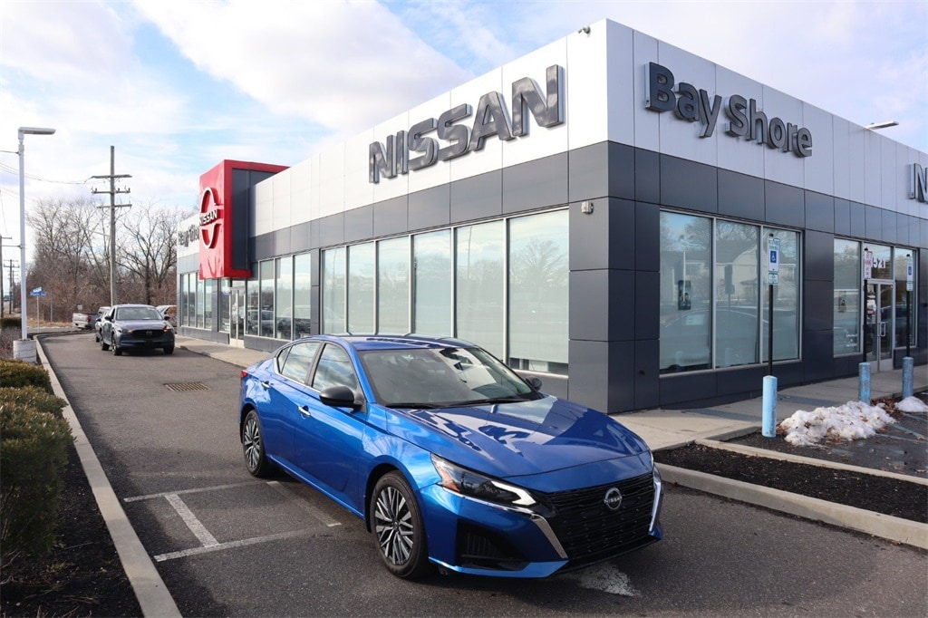 Certified 2025 Nissan Altima SV Sedan