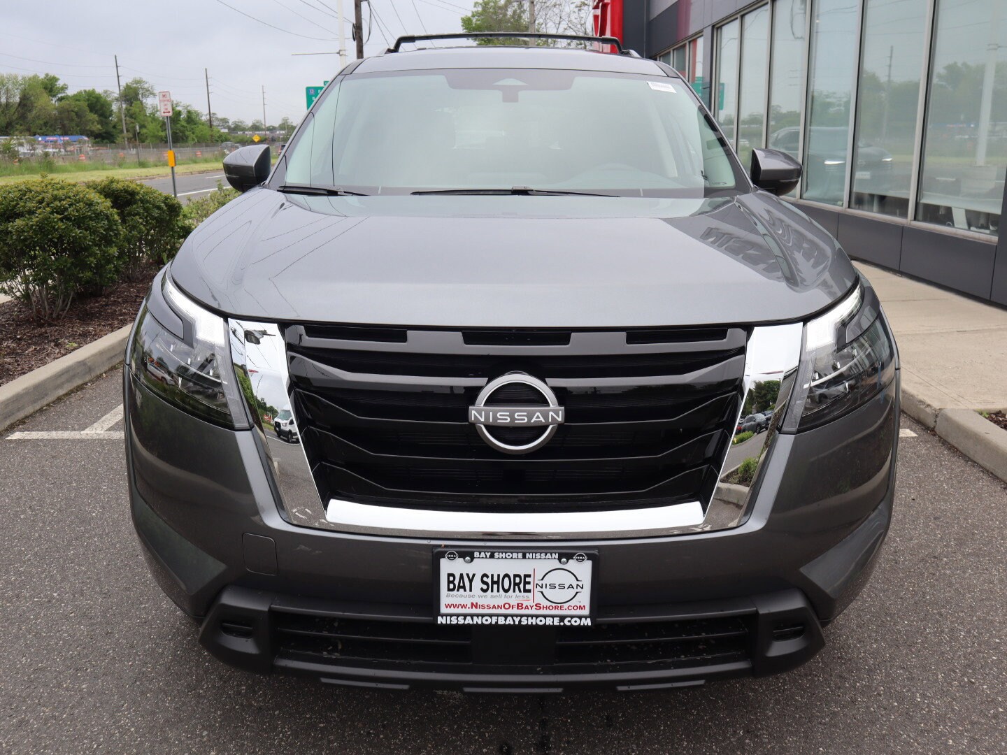 2025 Nissan Pathfinder SV photo 3