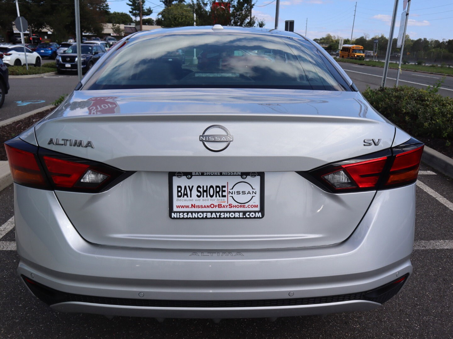 2025 Nissan Altima SV photo 4