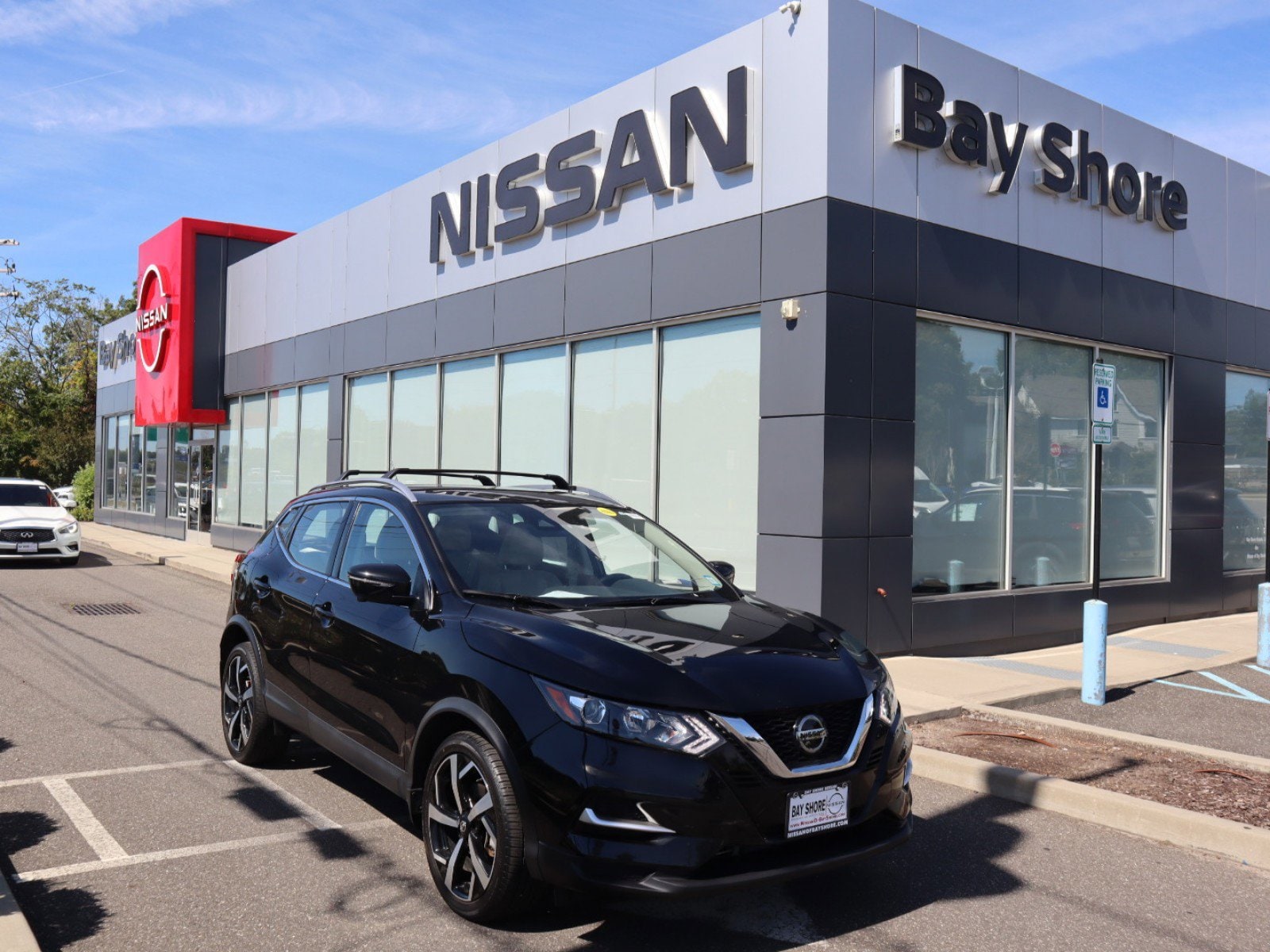 Certified 2021 Nissan Rogue Sport SL with VIN JN1BJ1CW5MW667552 for sale in Bay Shore, NY