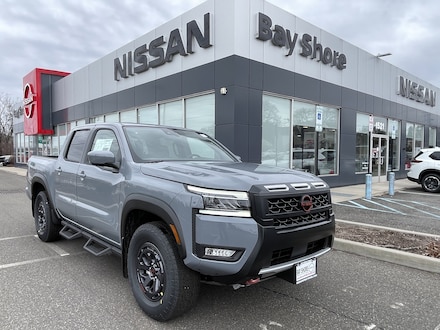 2025 Nissan Frontier PRO-4X Truck Crew Cab