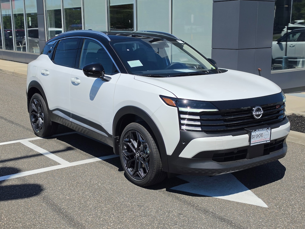 New 2026 Nissan Kicks SR SUV